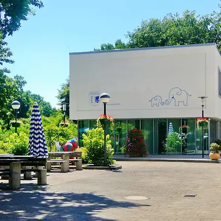 Gaestehaus Gothensee In *